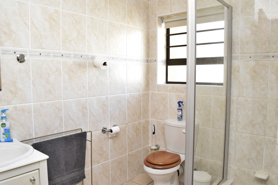 2 Bedroom Property for Sale in Struisbaai Western Cape